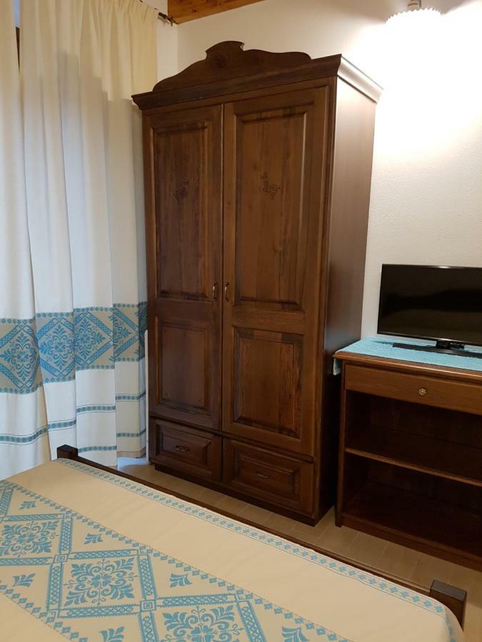 Casa Vacanze La Pavoncella Иглесиас Экстерьер фото