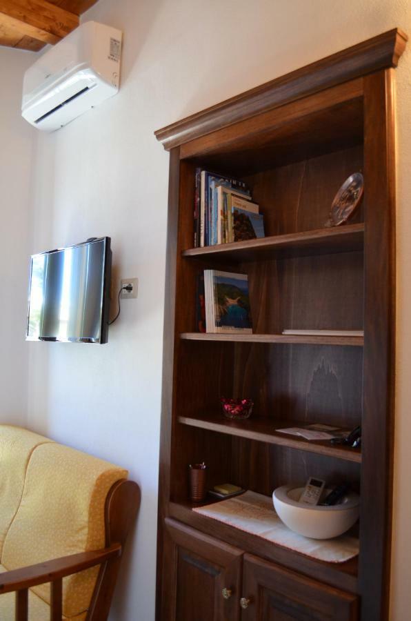 Casa Vacanze La Pavoncella Иглесиас Экстерьер фото