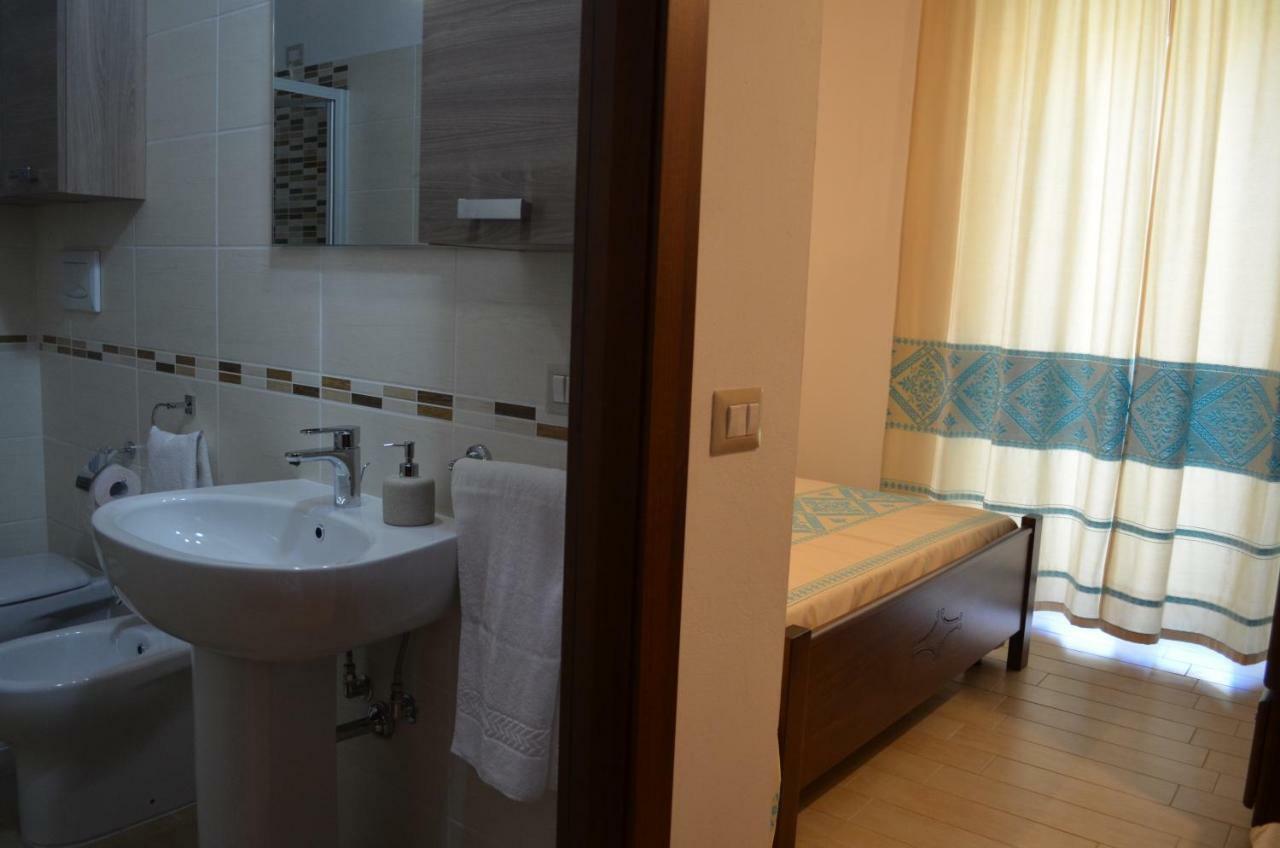 Casa Vacanze La Pavoncella Иглесиас Экстерьер фото