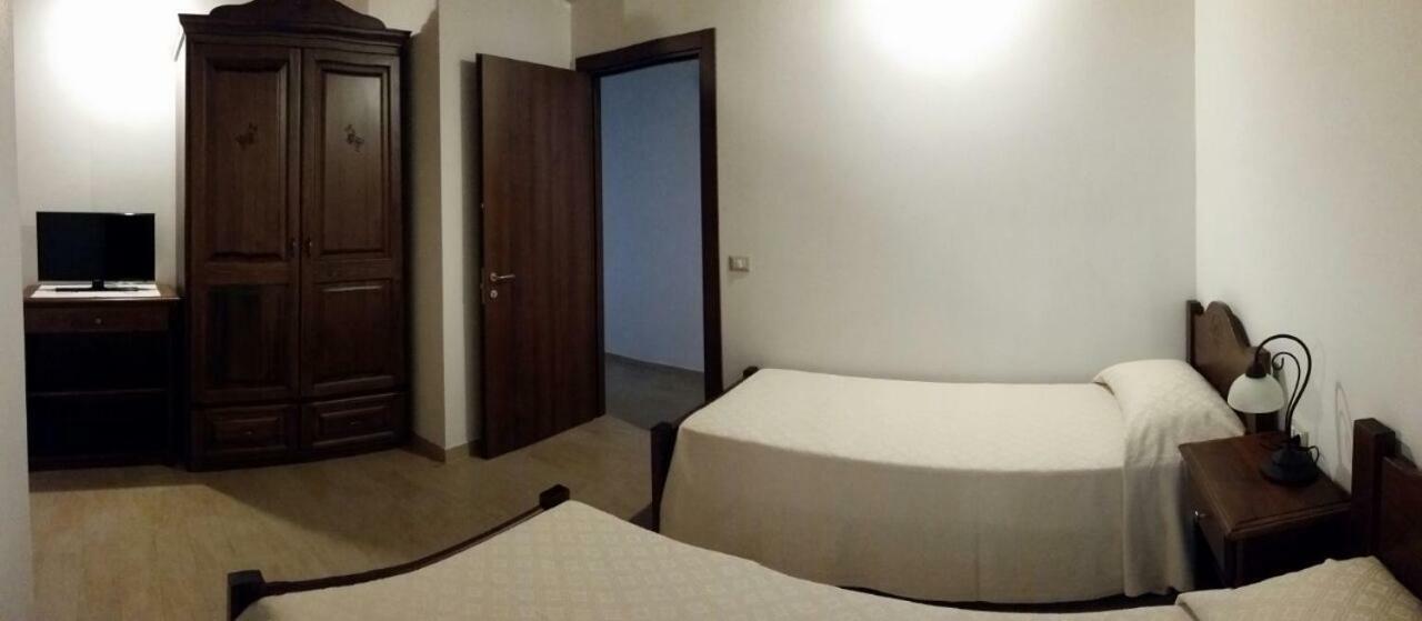 Casa Vacanze La Pavoncella Иглесиас Экстерьер фото