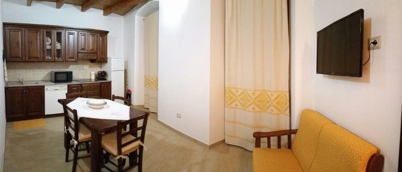Casa Vacanze La Pavoncella Иглесиас Экстерьер фото